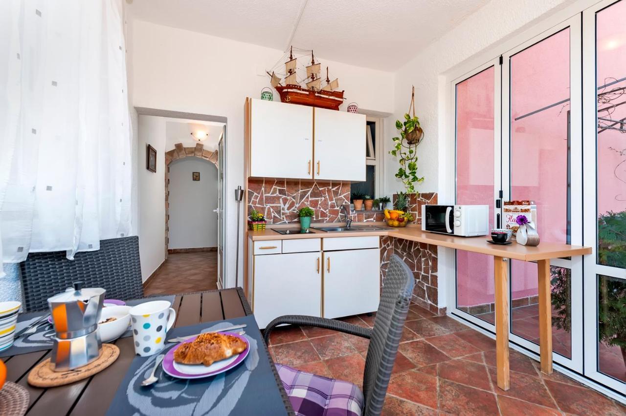 Guest house & Graciela