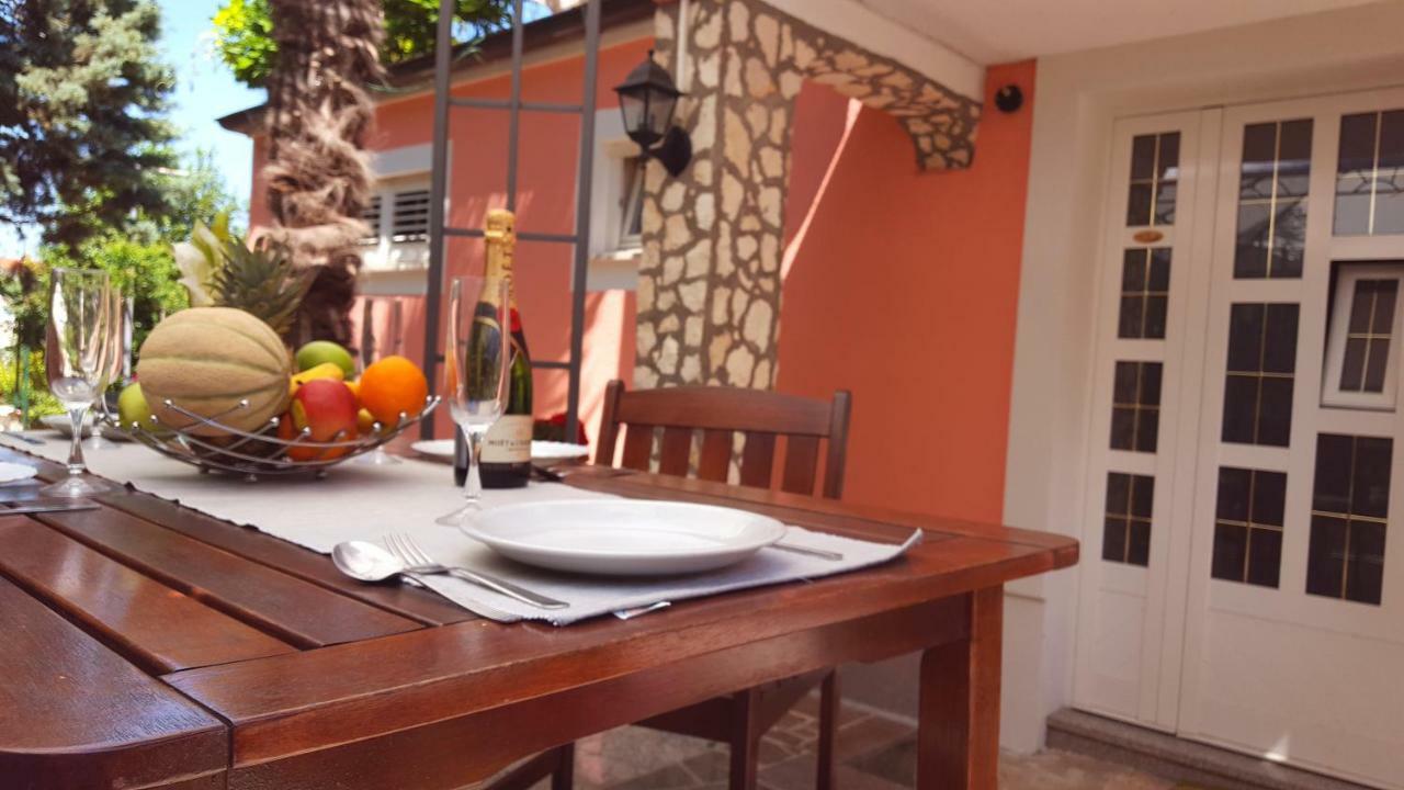 & Graciela Guest house